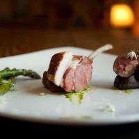 Rib of Lamb with lamb liver and asparagus